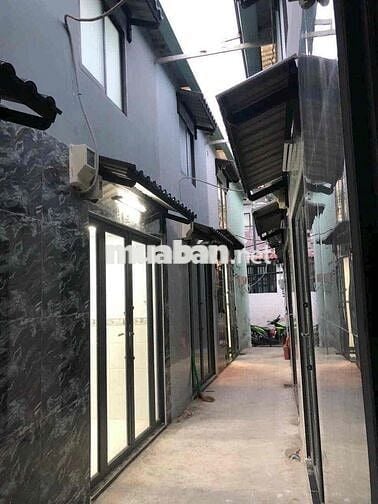 Bán nhà nhỏ xinh xinh,khu an ninh..Xây 1 lầu kiên cố,hẻm 3m.. Giá tốt.