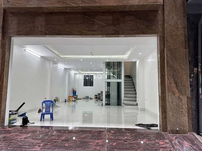 Xây mới! Hoàng Quốc Việt, 60m2 * 6T thang máy*5.1m 2 ngõ Ô tô tránh