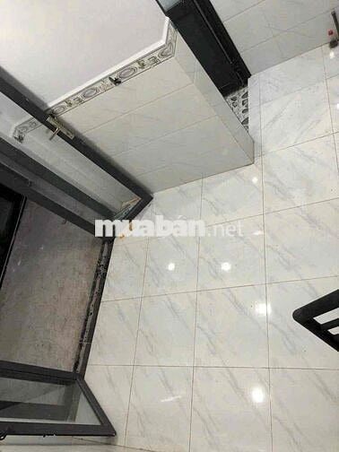 Bán nhà nhỏ xinh xinh,khu an ninh..Xây 1 lầu kiên cố,hẻm 3m.. Giá tốt.