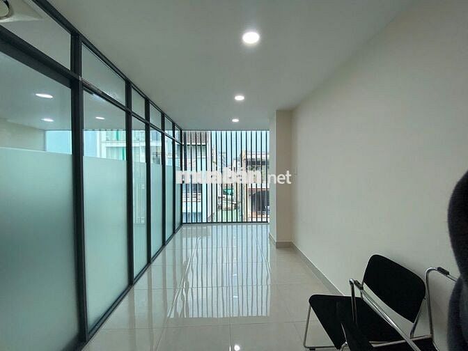 🏢 CHO THUÊ SÀN VP TẠI ĐÀO DUY ANH - 100M2 - SẴN NT, MÁY LẠNH