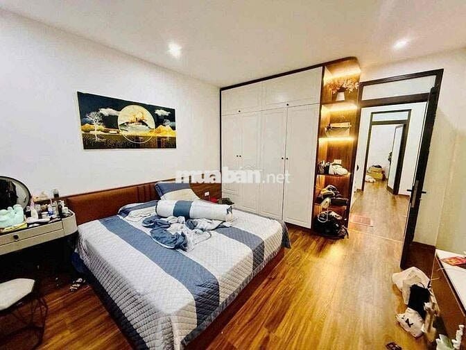 NHÀ ĐẸP MAI DỊCH 50M – SẴN Ở NGAY – NỘI THẤT SANG TRỌNG. PL CHUẨN.