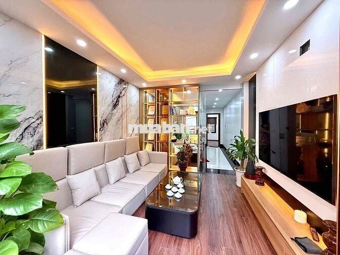 Bán Nhà Cầu Giấy 48M2 - Ô Tô Ngủ Trong Nhà - Thang Máy