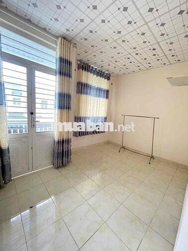 Nhà full nội thất KDC Hoàng Quân