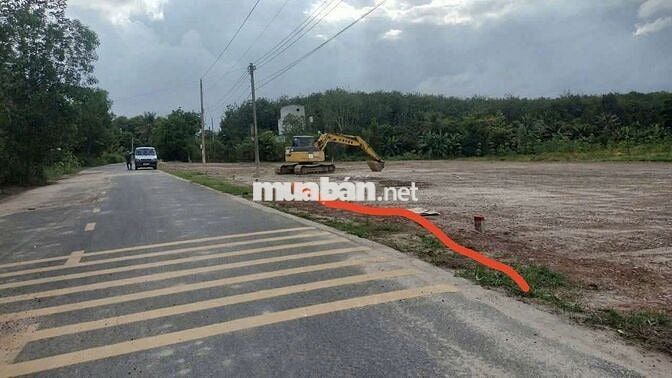 Bán đất thổ cư . Mặt tiền đường nhựa. Diện tích 228m2 . giá 350tr