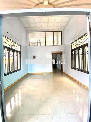 Cho thuê nhà vừa làm kho vừa ở 120m2 sân oto 1 phòng ngủ