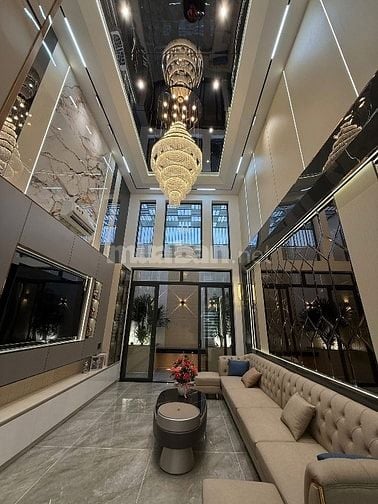⭐️Siêu phẩm 5 Lầu tuyệt đẹp THANG MÁY CAO CẤP hẻm 7m Nguyễn Văn Khối