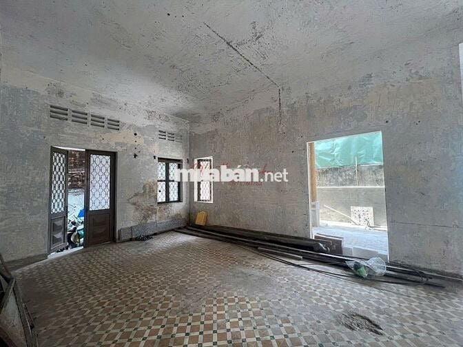 Villa siêu cổ 400m2 mặt tiền Q10 - 1 căn còn lại cuối cùng giá chỉ 6x!