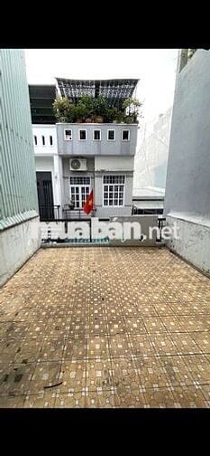 Bán nhà cũ hẻm Nguyễn Thái Học công năng đầy đủ