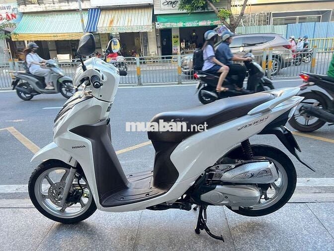 Honda vision 2018 mới 90% Bstp chính chủ
