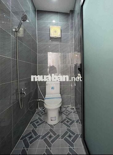 Bán nhà 758 triệu nằm ngay đường Nguyễn Hữu Cảnh, Thuận an. 90m2 SHR