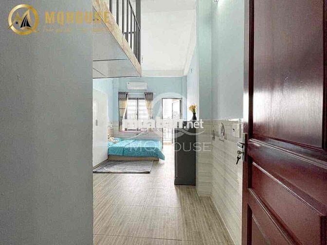 STUDIO KẾT HỢP GÁC FULL NỘI THẤT BAN CÔNG NGAY ĐẦM SEN DH VĂN HIẾN