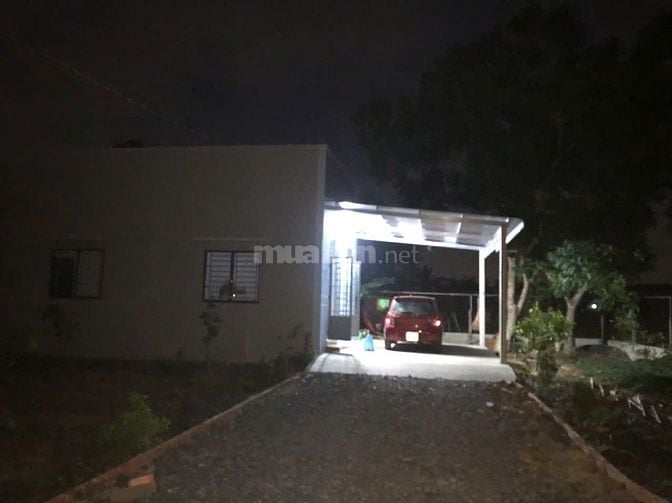 Nhà vườn 1800m2, 2 PN, nội thất cơ bản, xã Hoà Khánh Đông, Đức Hòa cũ 