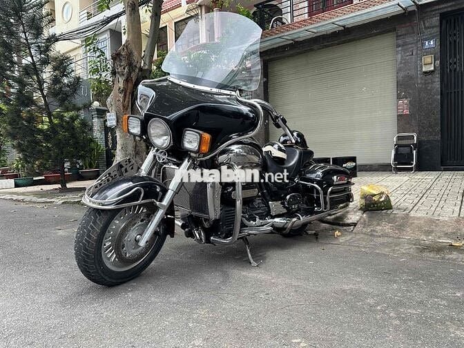 Cần Bán Triumph Rocket3 touring