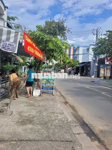 Nhà 2 lầu, sân thượng 5x20m, MT song hành, 7PN giá 22tr/tháng