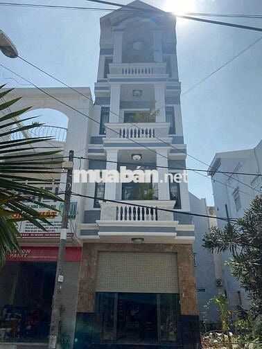 NHÀ TRỆT 3 LẦU - CÁCH TRẦN HOÀNG NA 50M
