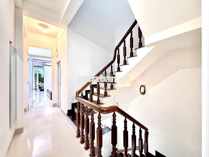 NHÀ 3 TẦNG 3 PHÒNG NGỦ GIÁ 13 TRIỆU/THÁNG KHU PHƯỚC LONG