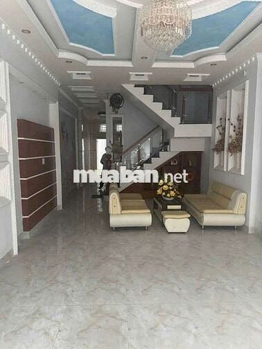 NHÀ TRỆT 3 LẦU - CÁCH TRẦN HOÀNG NA 50M