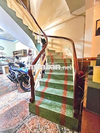 MẶT TIỀN VÕ THÀNH TRANG-NGAY NGÃ TƯ BẢY HIỀN-70M2-3TẦNG-HẺM SAU XE HƠI