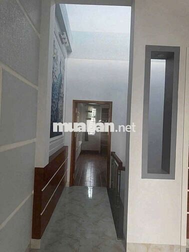 NHÀ TRỆT 3 LẦU - CÁCH TRẦN HOÀNG NA 50M