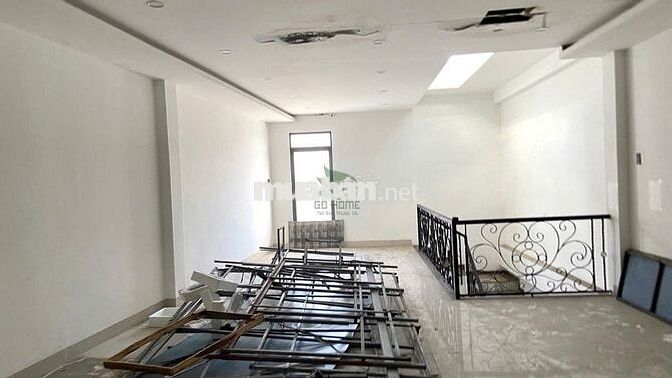 CHO THUÊ NHÀ KINH DOANH 4 TẦNG 500M2 KHU VĨNH HẢI GIÁ 20 TRIỆU/THÁNG
