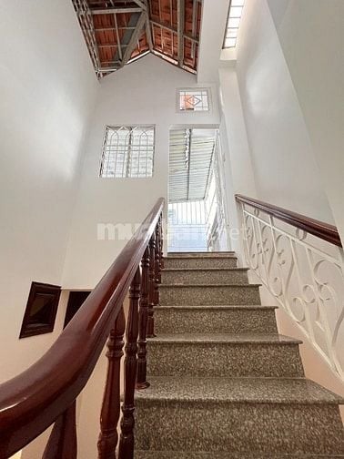 Bán nhà 5 tầng Hẻm 43  Đ. Cộng Hòa P.4 Tân Bình giá 10.8 tỷ TL