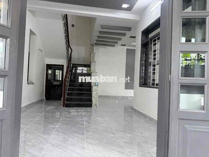 cho thuê biệt thự khu dân cư vl bình tân đường nhựa 12m xe hơi đậu mơi