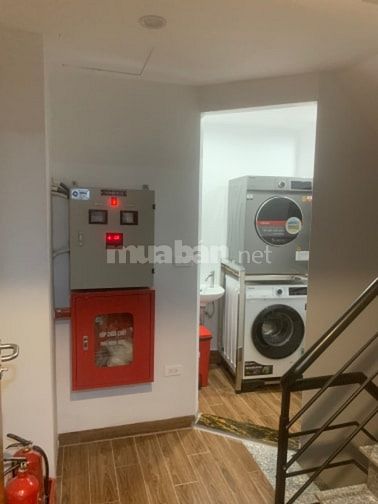Cho thuê toà CHDV cao cấp khu Đào Tấn, 9P full đồ 