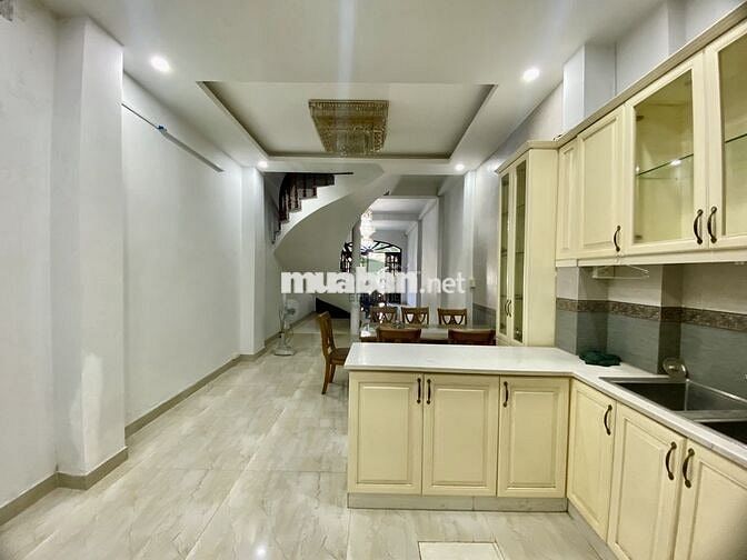 NHÀ 3 PHÒNG NGỦ ĐẦY ĐỦ NỘI THẤT GIÁ 12 TRIỆU/THÁNG KHU VỰC VĨNH HẢI