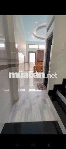 Cho thuê nhà mới đầy đủ nội thất  đường Hồ Văn Long