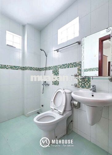 CHDV FULL NỘI THẤT SÁT QUẬN 5, QUẬN 10 THUẬN TIỆN , THANG MÁY