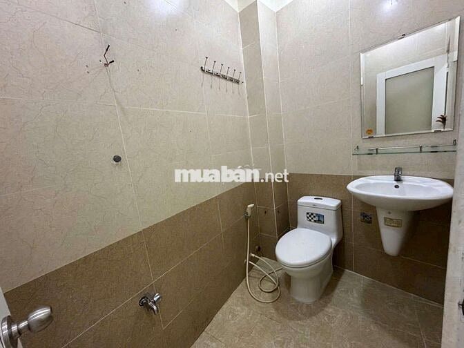 Bán nhà đường Trần Hưng Đạo p1 q5
