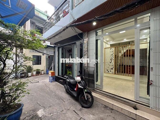 Bán nhà đường Trần Hưng Đạo p1 q5