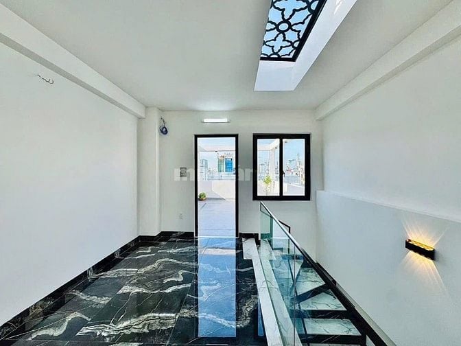 chính chủ bán nhà tại đường Lạc Long Quân - Quận11, nhà đẹp giá tốt 
