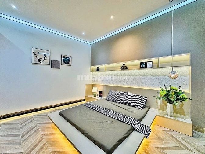 chính chủ bán nhà tại đường Lạc Long Quân - Quận11, nhà đẹp giá tốt 