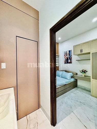 chính chủ bán nhà tại đường Lạc Long Quân - Quận11, nhà đẹp giá tốt 