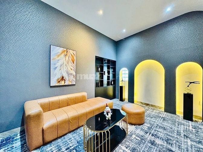 chính chủ bán nhà tại đường Lạc Long Quân - Quận11, nhà đẹp giá tốt 