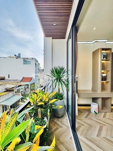 chính chủ bán nhà tại đường Lạc Long Quân - Quận11, nhà đẹp giá tốt 
