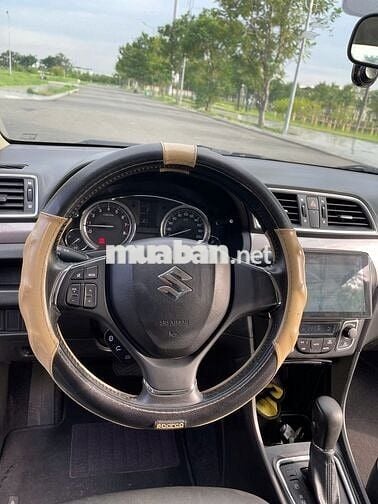 Xe gia đình Suzuki Ciaz 2020 chạy 67000 km bao zin