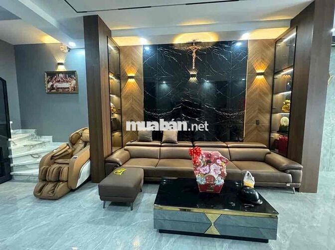 🏡Bán nhà Lạc Long Quân - 50m2 - 3 Tầng , HXH 8m - Full nội thất 🏡