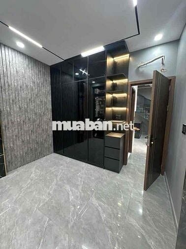 🏡Bán nhà Lạc Long Quân - 50m2 - 3 Tầng , HXH 8m - Full nội thất 🏡