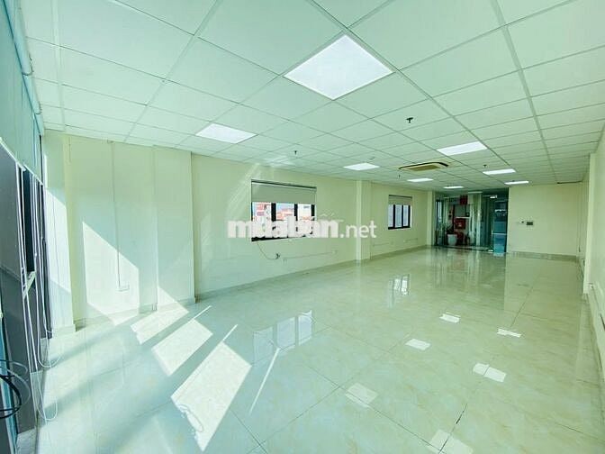 Cho thuê văn phòng tại đường Láng Hạ 70m2 đẹp rực rỡ giá rẻ bất ngờ
