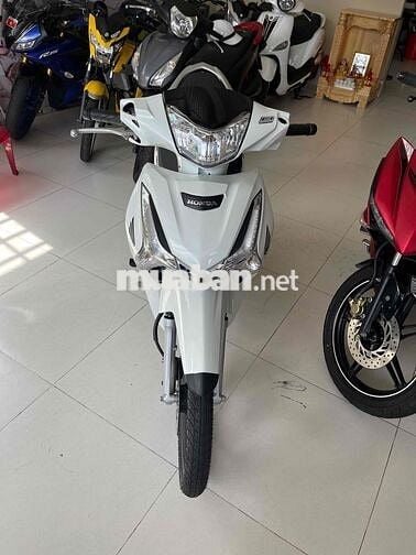 future 125cc. lướt 4k km . bao ko tua . zin 100% .