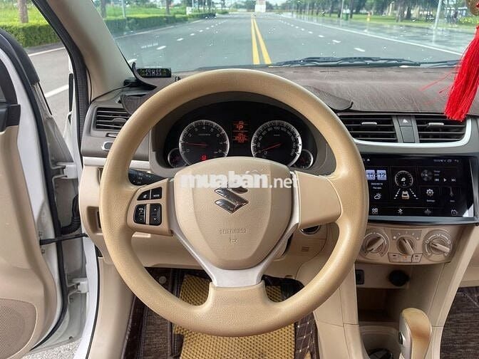 Suzuki Ertiga 2017 1.4 AT - 125000 km