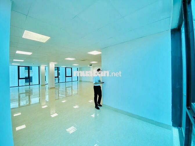 Cho thuê gấp Văn phòng ở đường Tây Sơn - Đống Đa sàn 90m2 ô tô đỗ cửa