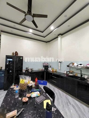 Nhà ngõ hẻm120m2, 3 phòng ngủ , đường Nguyễn khuyến, biên hòa