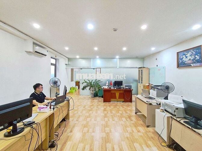 Cho thuê văn phòng 100m2 tại Kim giang, thanh xuân
