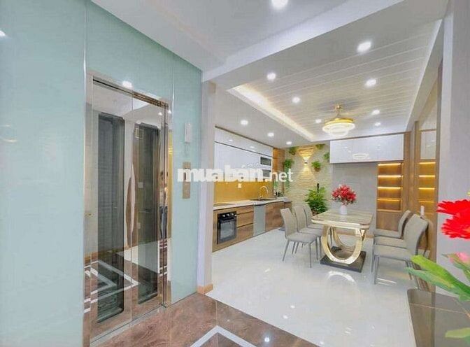 HIẾM🔥- NHÀ 3 TẦNG - 106M2 - CHỈ HƠN 3 TỶ - NGAY VINCOM - 550 DĨ AN.