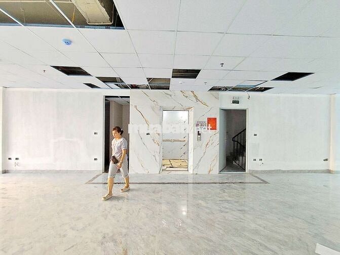 Cho thuê văn phòng 100m² tại Định Công, Thanh Xuân