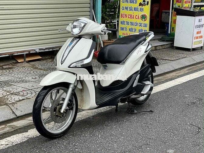 Liberty 2019 màu trắng