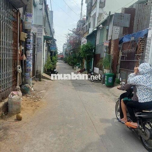 em can cho thuê căn nhà bgang 4 dài 12 một lầu 1 trệt có 2 phòng ngủ